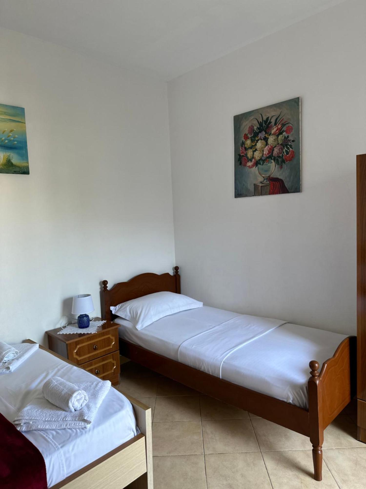 Albi'S Guesthouse Ксамил Екстериор снимка