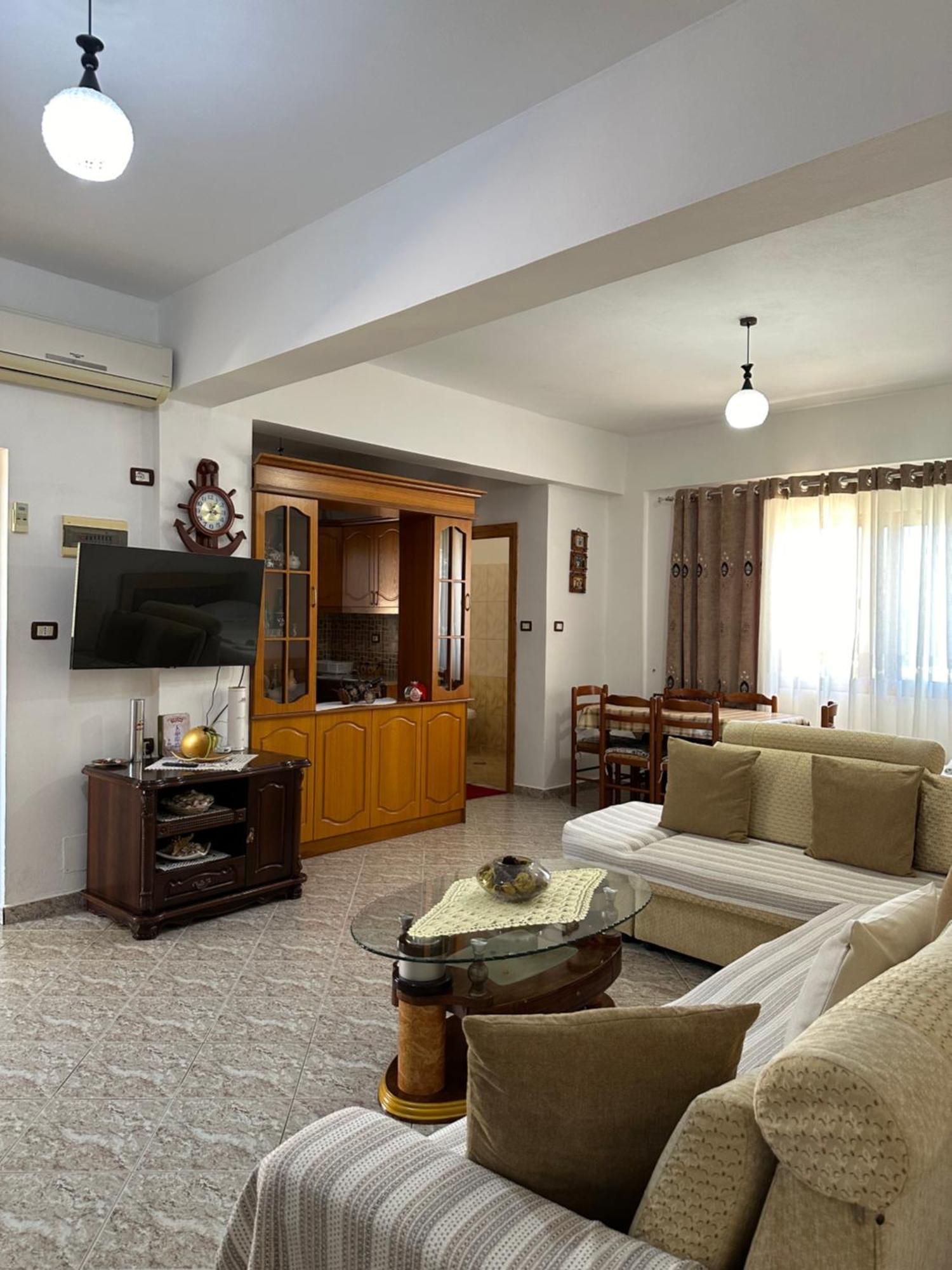Albi'S Guesthouse Ксамил Екстериор снимка