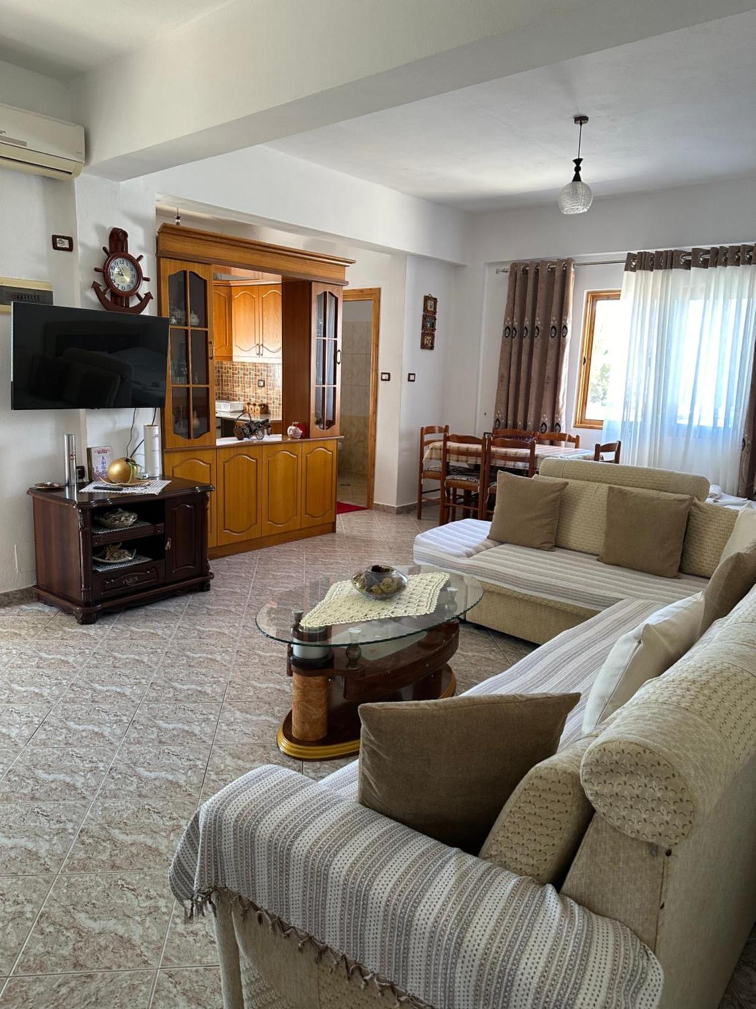 Albi'S Guesthouse Ксамил Екстериор снимка
