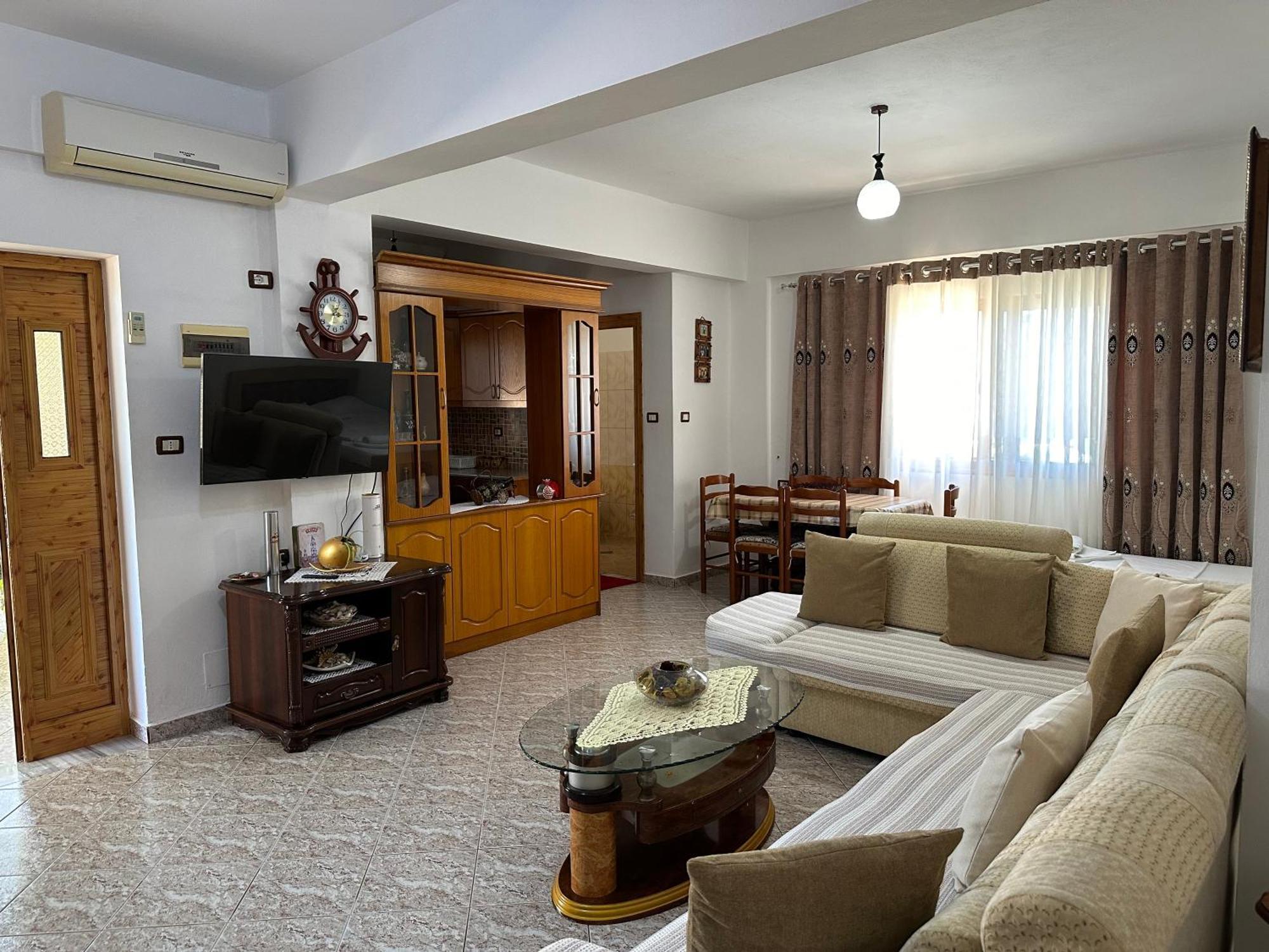 Albi'S Guesthouse Ксамил Екстериор снимка